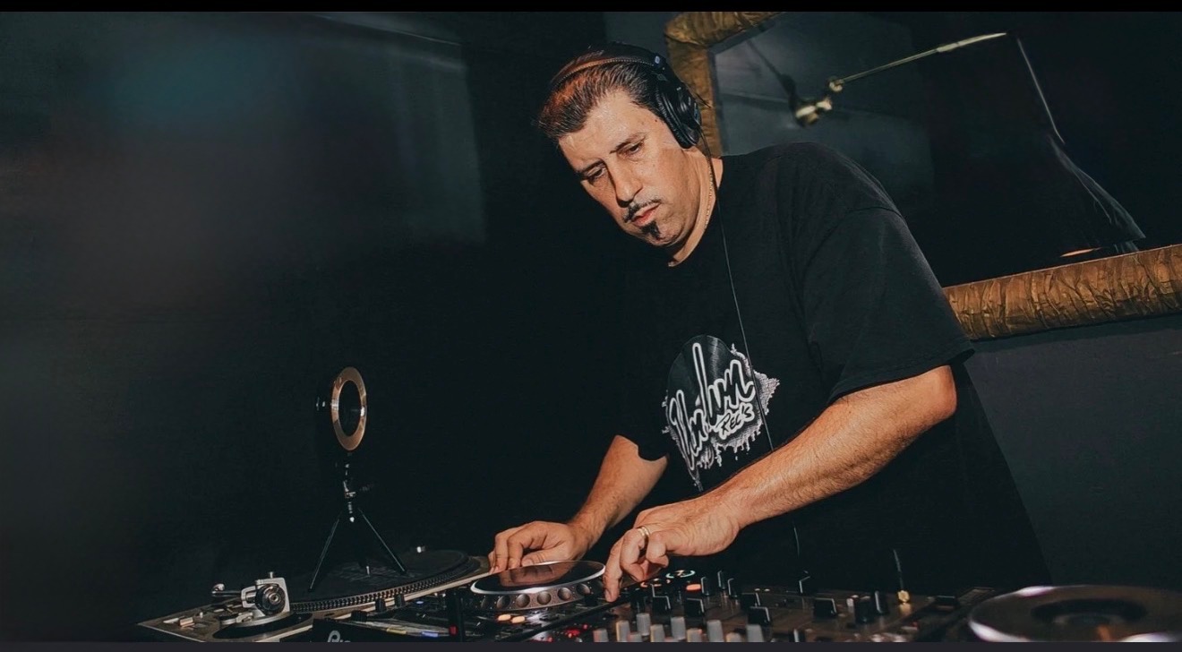 DJ Victor Simonelli